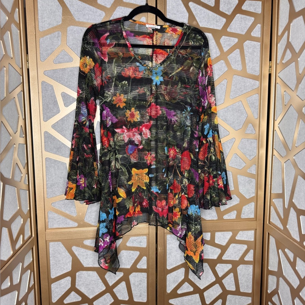 Adore Mesh Printed Top – Size M - Picture 2 of 10